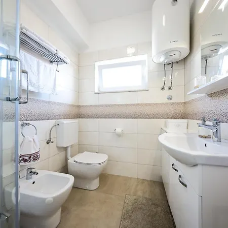 De Rosa Apartamento Zadar