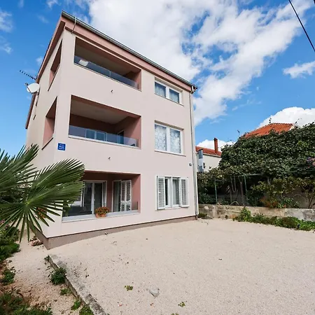 Apartment De Rosa Zadar